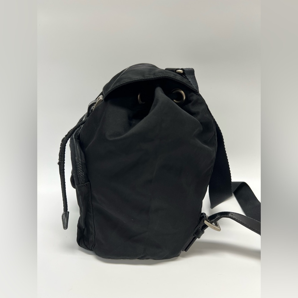 Prada backpack - Picture 2 of 12